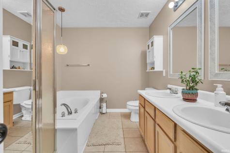 5044 Haywood Lane Plainfield IN 46168
