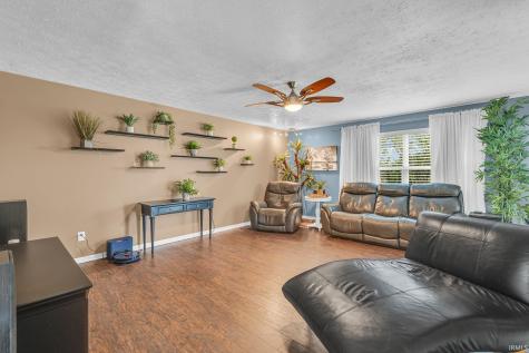 5044 Haywood Lane Plainfield IN 46168