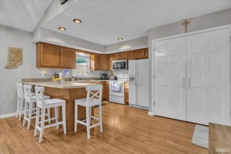 1410 Sandalwood Court Evansville IN 47720