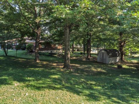 1410 Sandalwood Court Evansville IN 47720