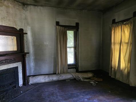 108 E Warrick Street Owensville IN 47665