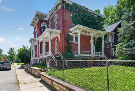 1012 E Broadway Logansport IN 46947