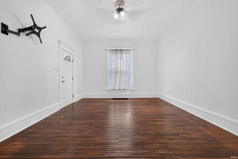 1018 Pleasant Hill Logansport IN 46947