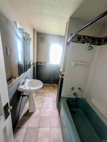 1209 Magnolia Avenue Elkhart IN 46514