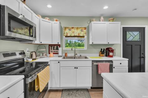 348 N Virgil Street Jasonville IN 47438