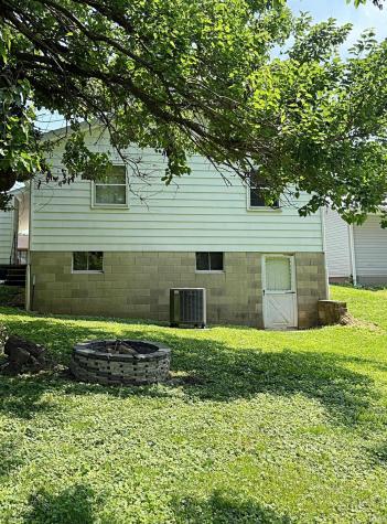 1412 E Poplar Street Petersburg IN 47567