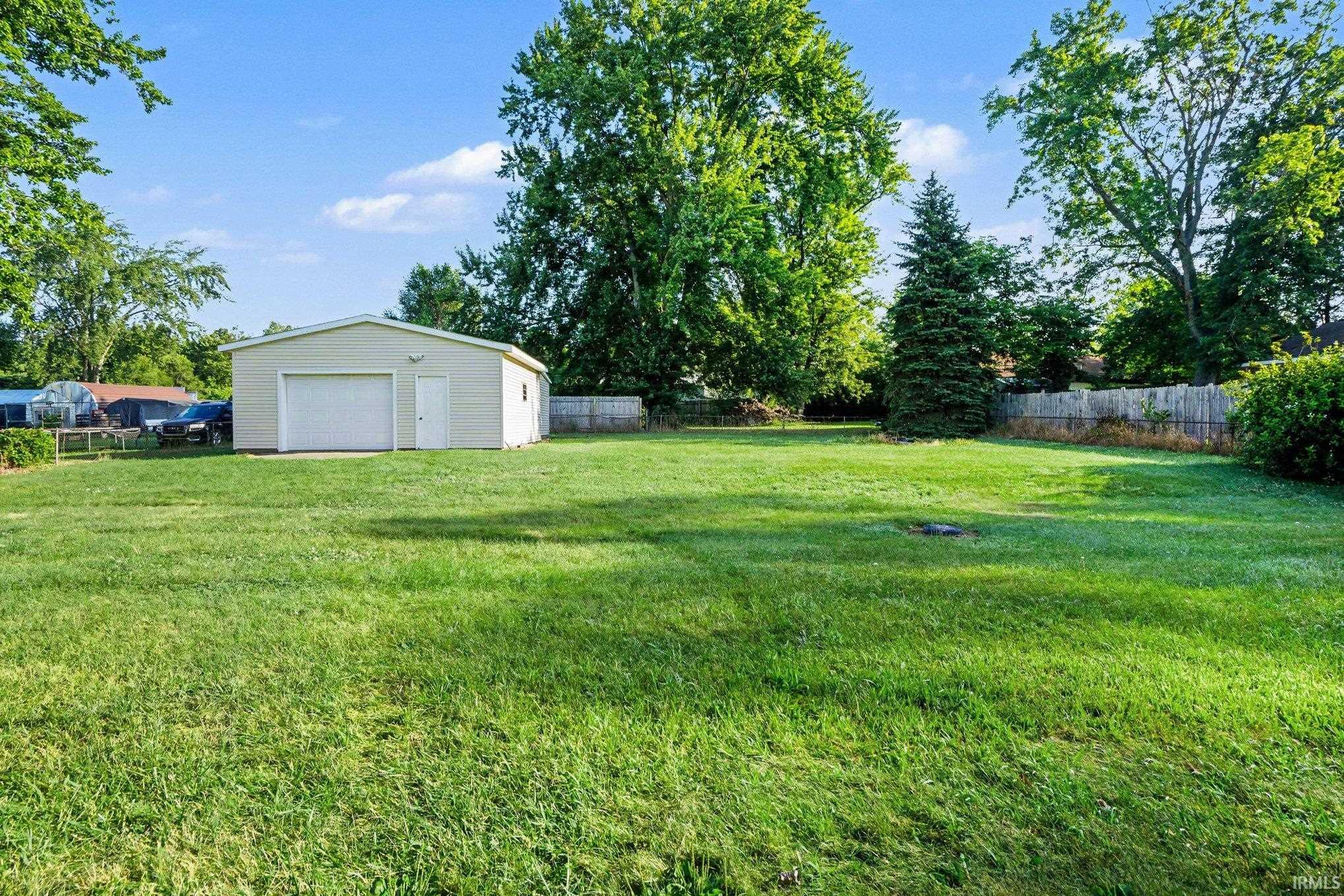 24043 Sunnyside Avenue Elkhart IN 46516