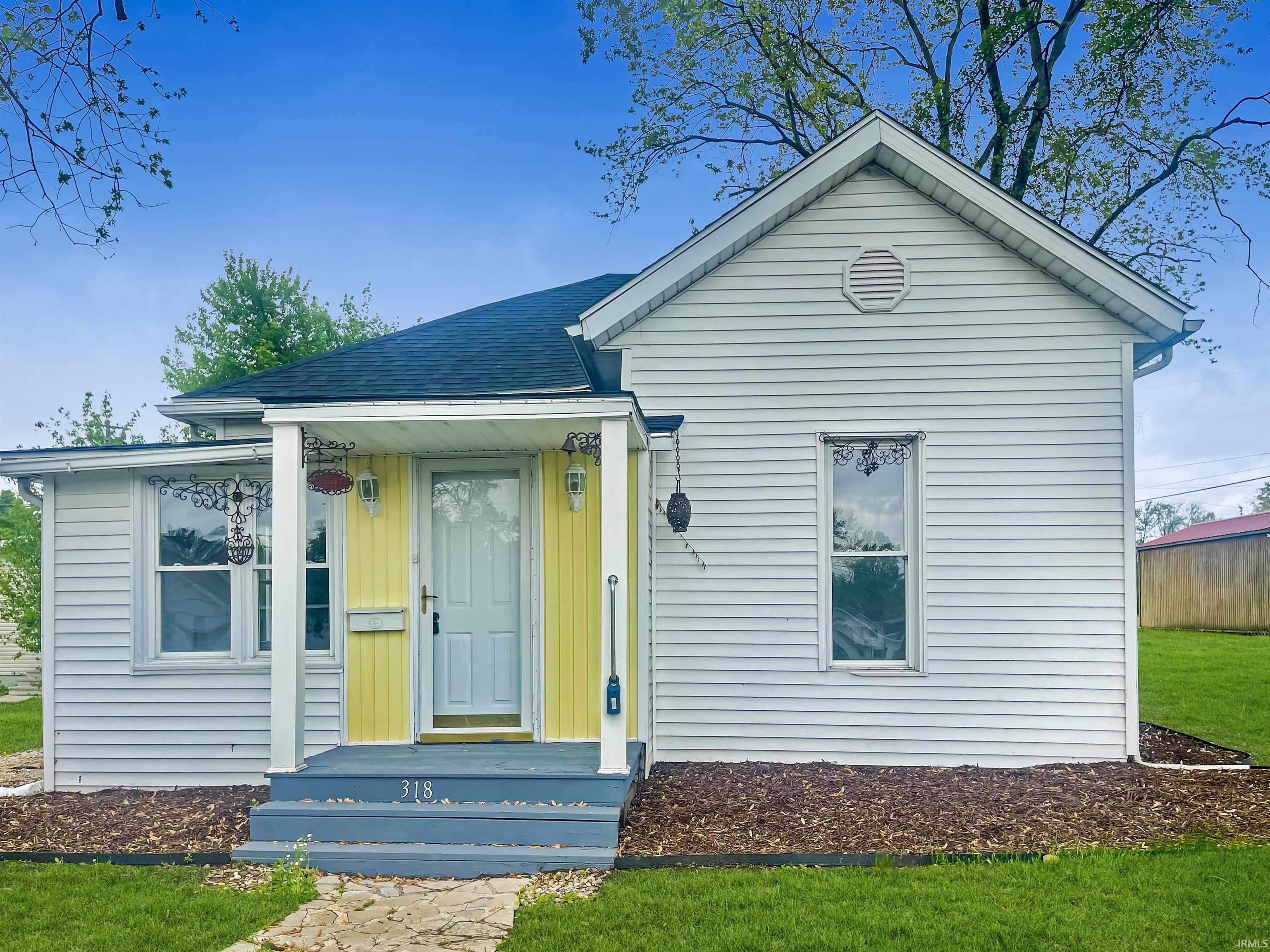 318 W 10th Street Bicknell IN 47512