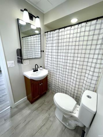 318 W 10th Street Bicknell IN 47512