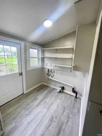 318 W 10th Street Bicknell IN 47512