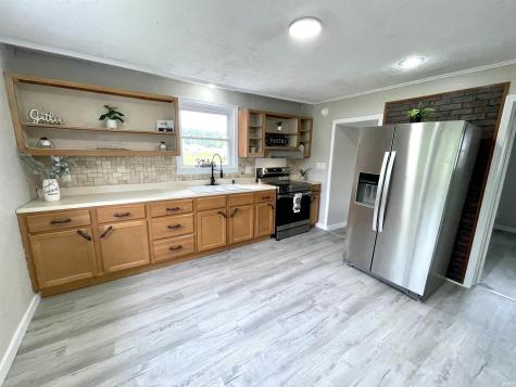 318 W 10th Street Bicknell IN 47512