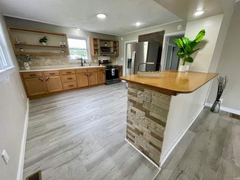 318 W 10th Street Bicknell IN 47512