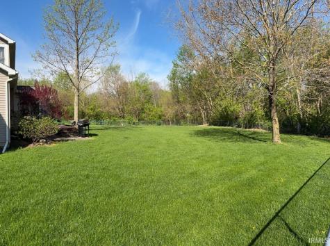 601 Finch Drive South Bend IN 46614
