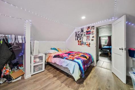 1111 Blyler Place South Bend IN 46616