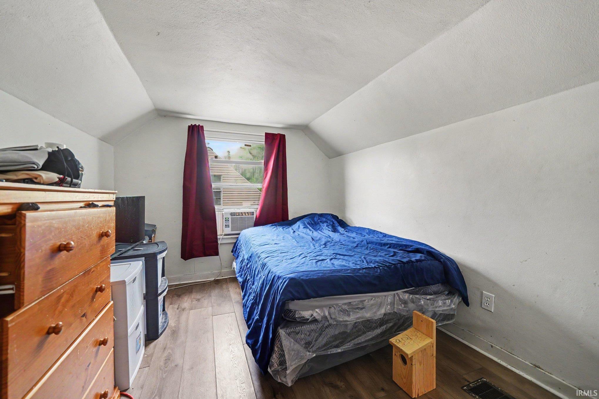 1111 Blyler Place South Bend IN 46616