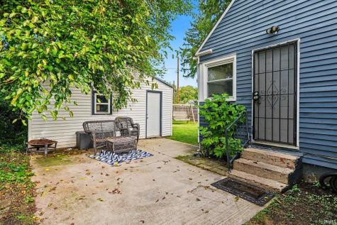 1111 Blyler Place South Bend IN 46616