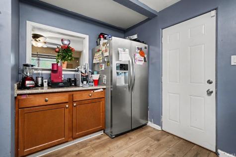 1111 Blyler Place South Bend IN 46616