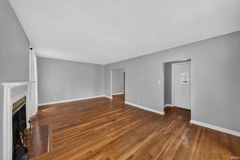 723 W Angela Boulevard South Bend IN 46617