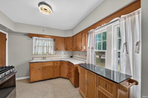 723 W Angela Boulevard South Bend IN 46617