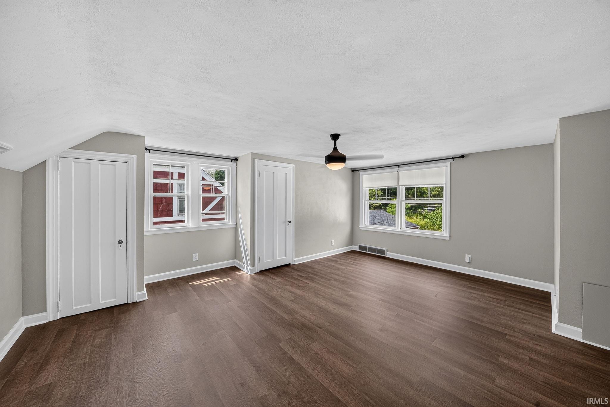 723 W Angela Boulevard South Bend IN 46617
