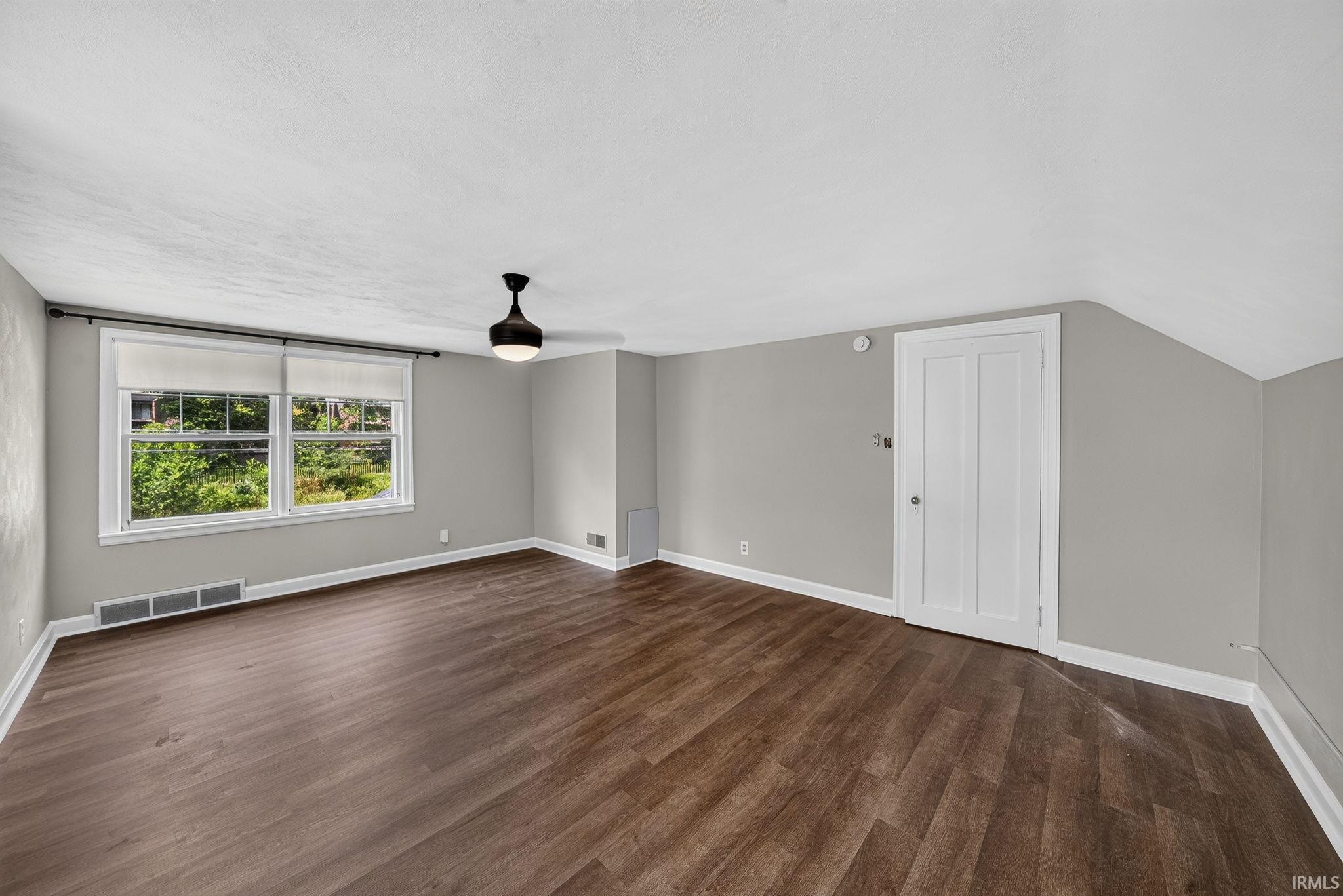 723 W Angela Boulevard South Bend IN 46617