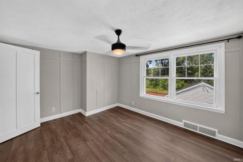 723 W Angela Boulevard South Bend IN 46617