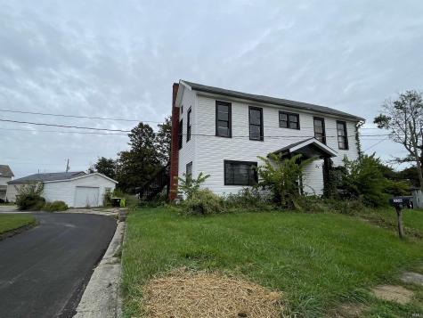 558 Iva Street Huntington IN 46750