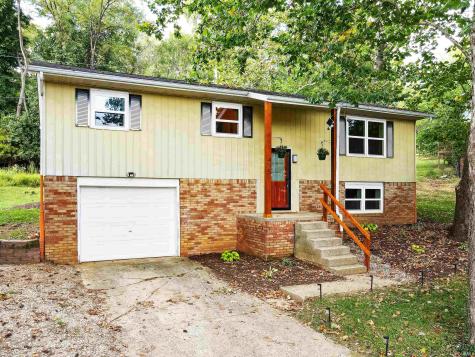 415 N Chandler Drive Ellettsville IN 47429