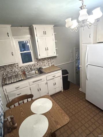 1904 E Delaware Street Evansville IN 47711