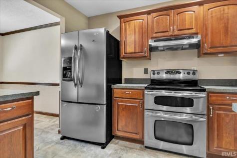 8215 Kingswood Court Evansville IN 47715