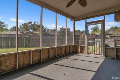 8215 Kingswood Court Evansville IN 47715