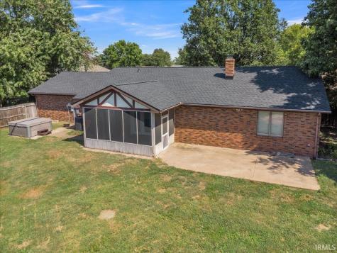 8215 Kingswood Court Evansville IN 47715