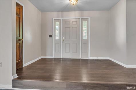 8215 Kingswood Court Evansville IN 47715