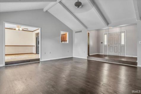 8215 Kingswood Court Evansville IN 47715