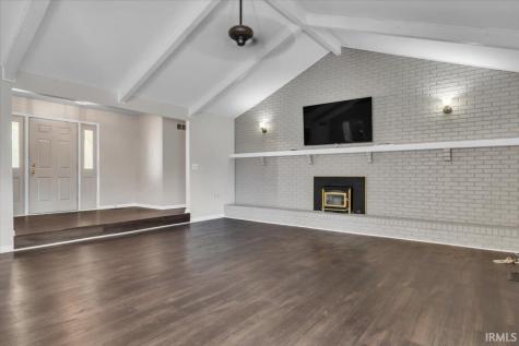 8215 Kingswood Court Evansville IN 47715