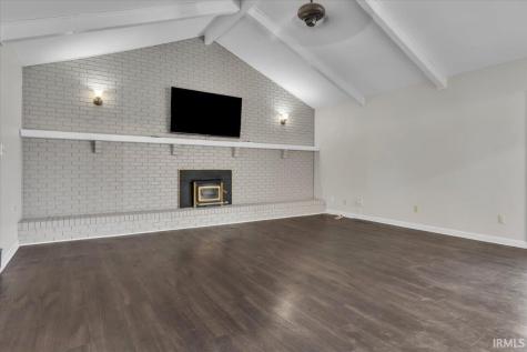 8215 Kingswood Court Evansville IN 47715