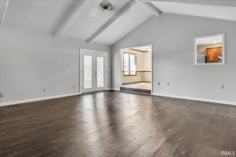 8215 Kingswood Court Evansville IN 47715