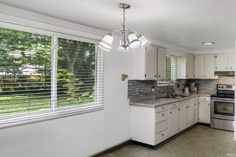 2612 Oakwood Drive Fort Wayne IN 46816