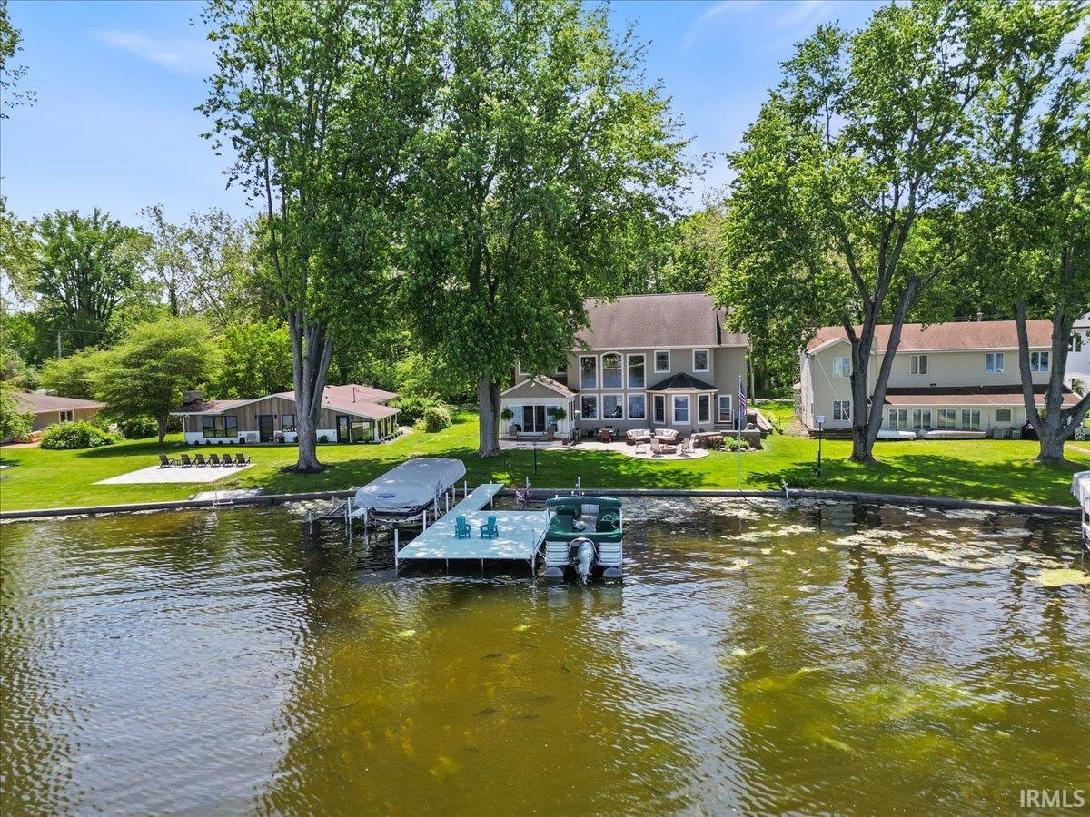 1123 Lakeshore Drive Warsaw IN 46580