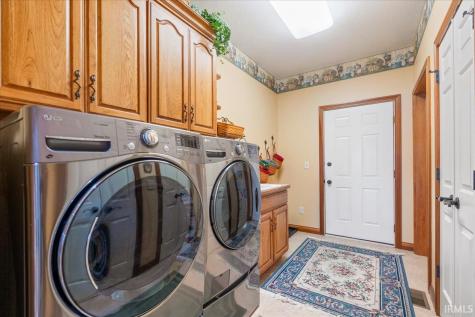 1123 Lakeshore Drive Warsaw IN 46580
