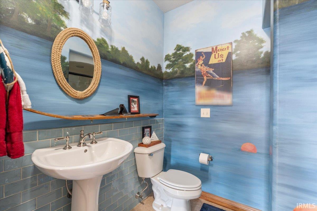 1123 Lakeshore Drive Warsaw IN 46580