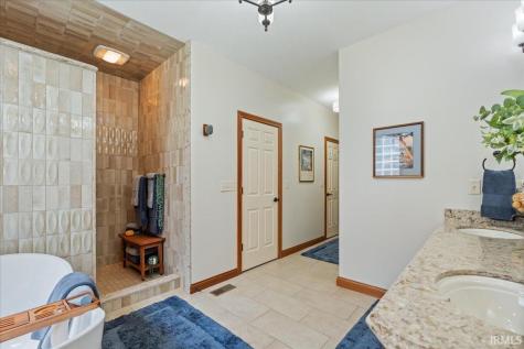 1123 Lakeshore Drive Warsaw IN 46580