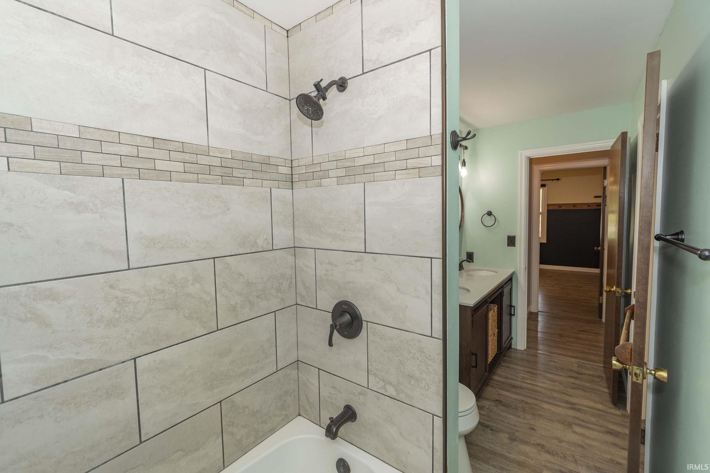 52288 Laurel Road South Bend IN 46637