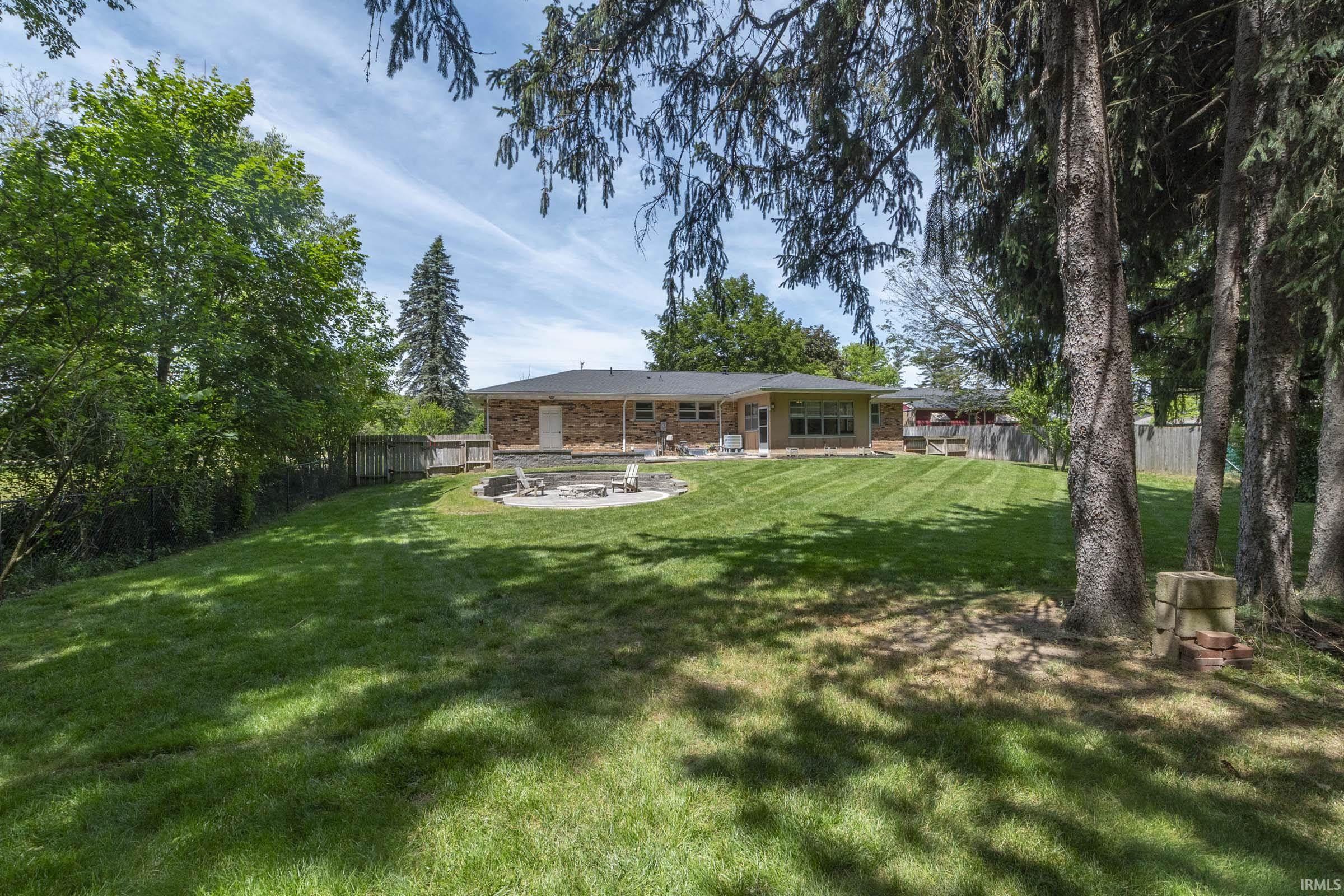 52288 Laurel Road South Bend IN 46637