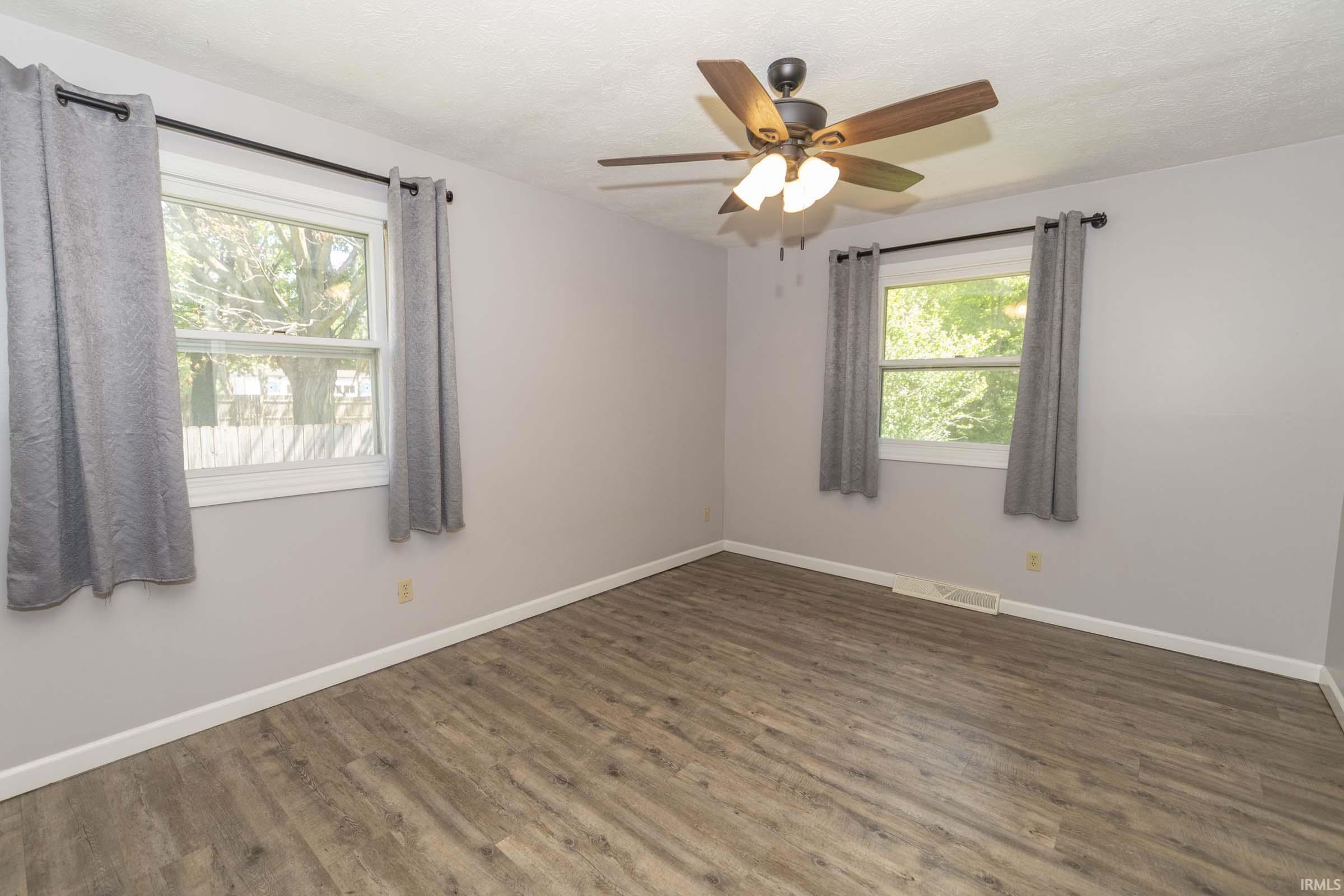 52288 Laurel Road South Bend IN 46637