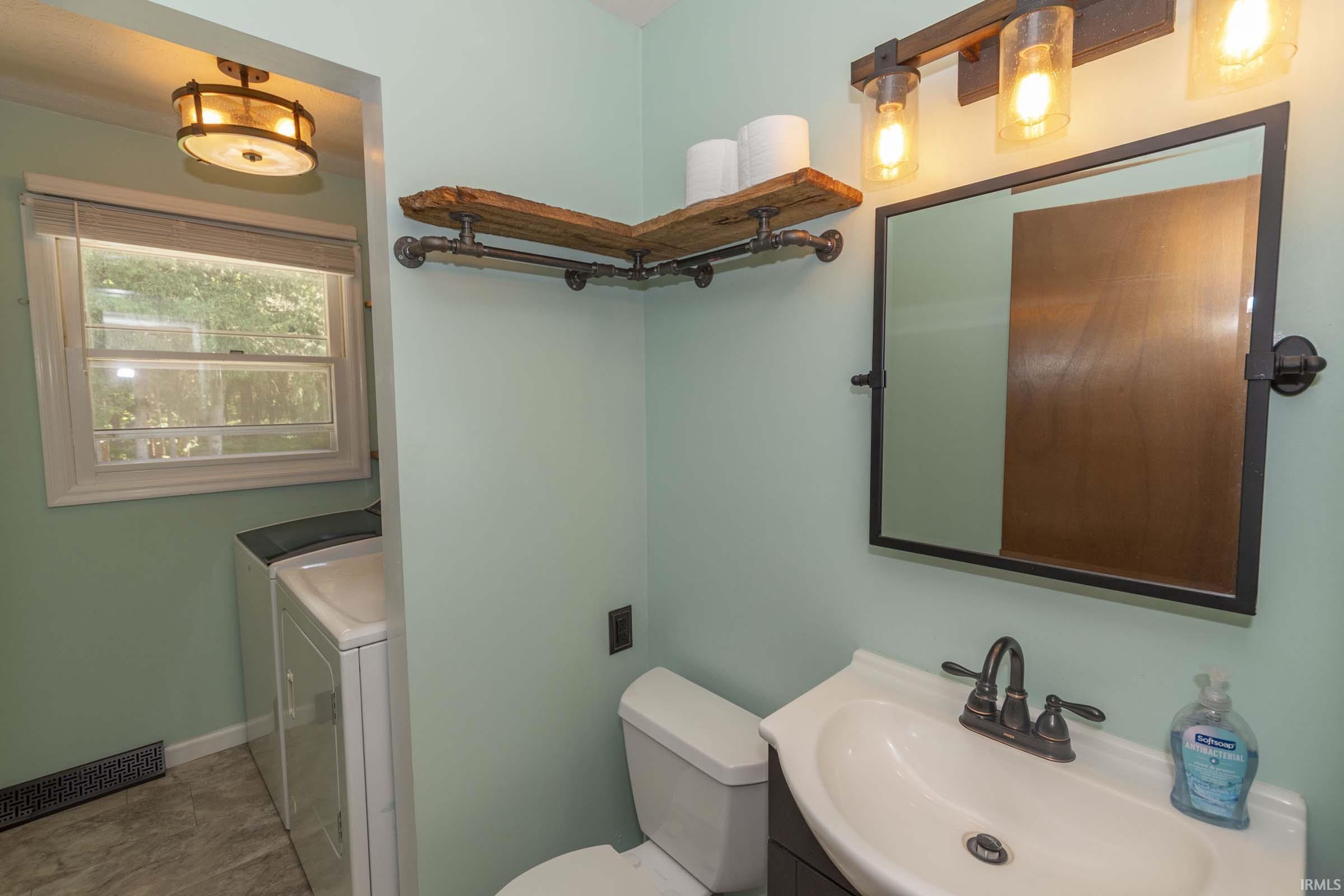 52288 Laurel Road South Bend IN 46637