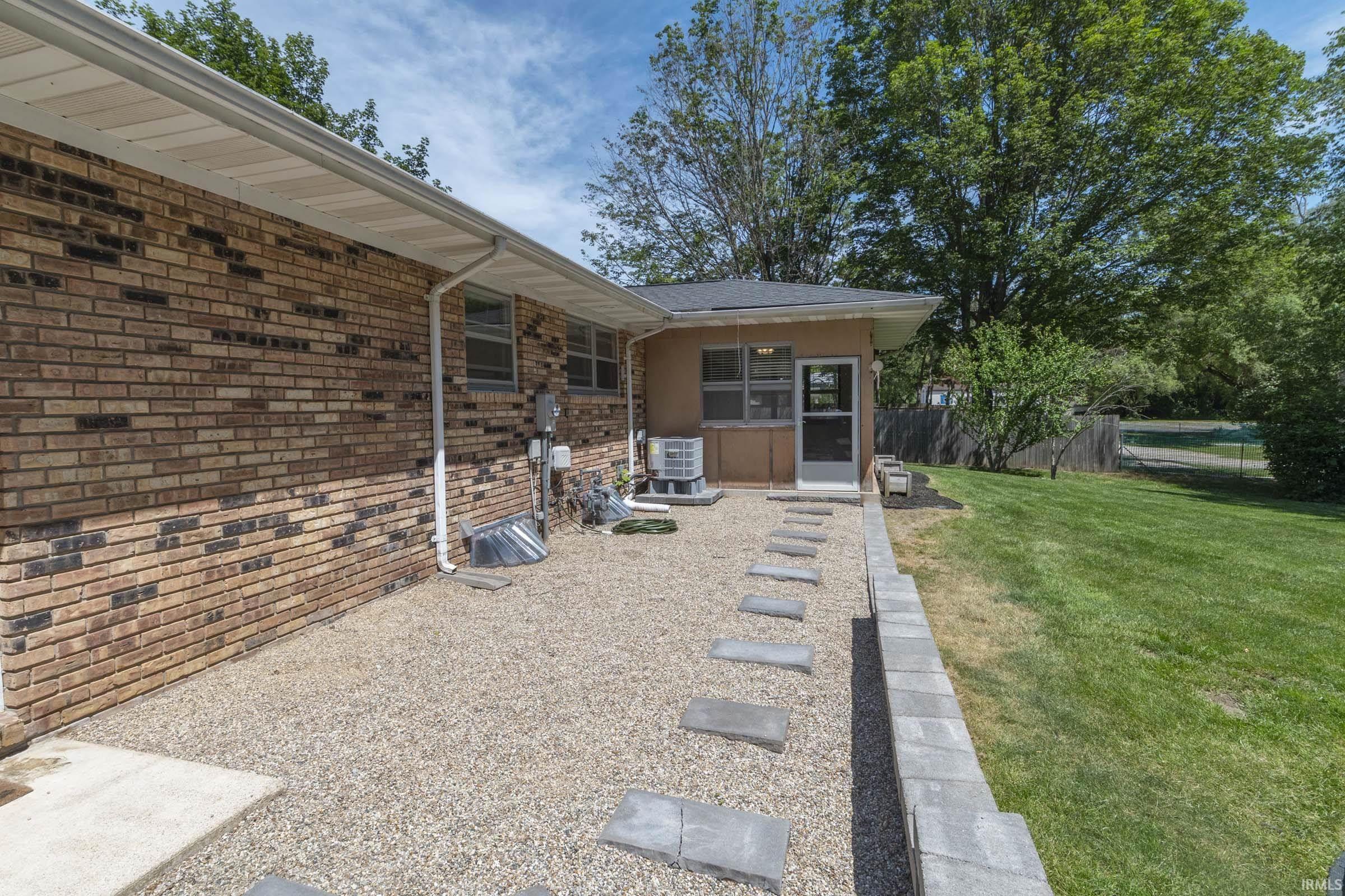 52288 Laurel Road South Bend IN 46637