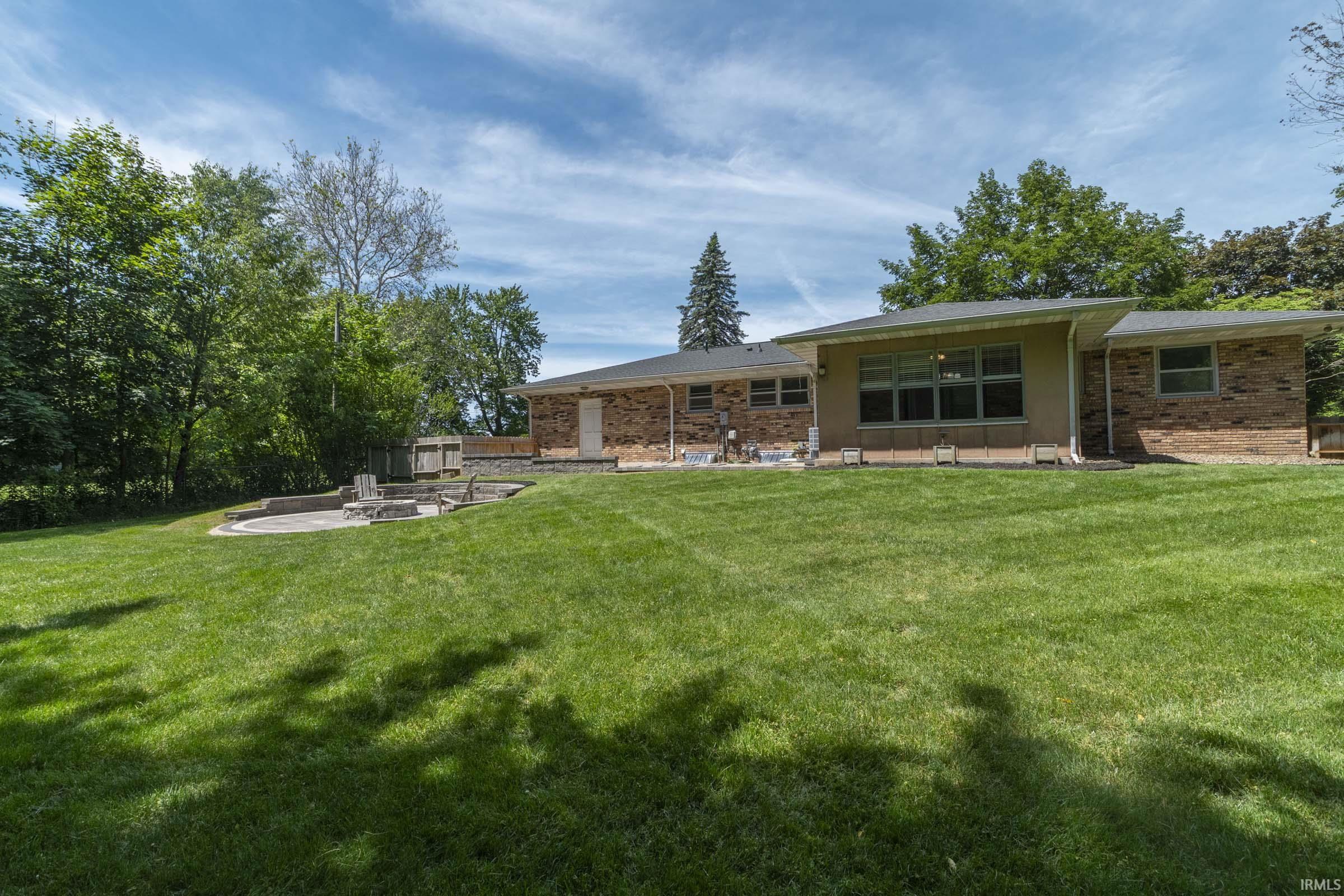 52288 Laurel Road South Bend IN 46637
