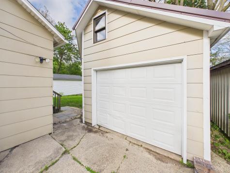 1615 Canfield Street Huntington IN 46750