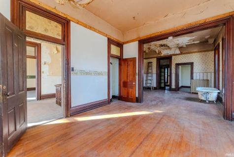 218 E Main Street Wabash IN 46992